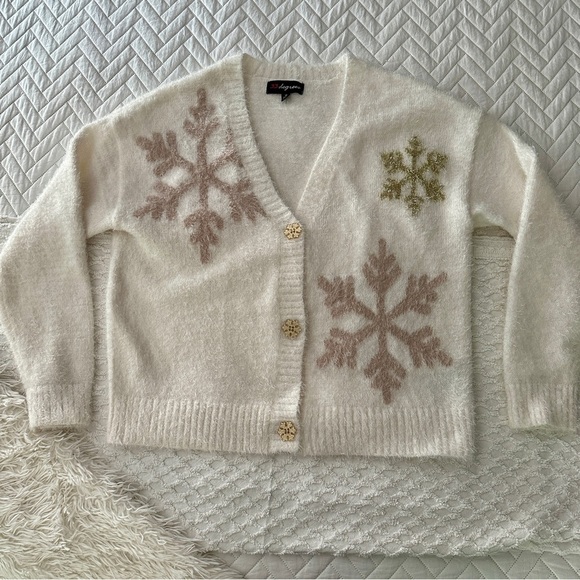 33 Degrees Cozy Coquette Snowflake Cardigan White Gold Glitter Button Medium - Picture 14 of 16